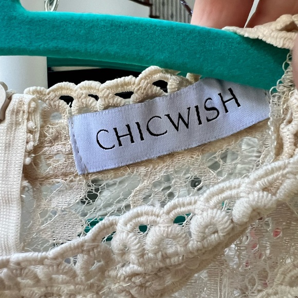 FALL Boho SLEEVELESS CROCHET LACE TOP in Cream - Picture 3 of 6